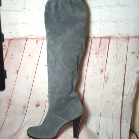 Michael Kors Gray Suede Slouchy Boots Sz. 10M - Picture 3 of 9